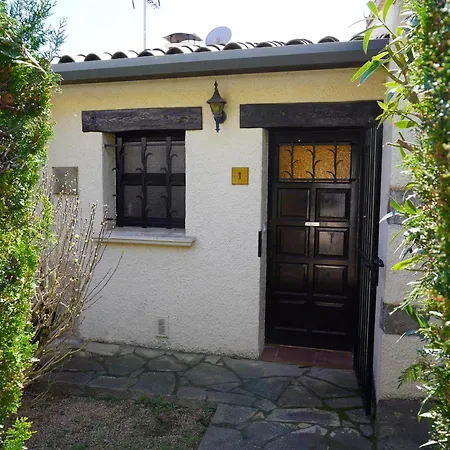 Casa A Solric Con Piscina Compartida, 3 Habitaciones, Cerca De Y Playas - Es-323-40 *